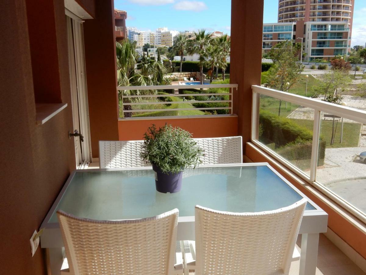 Beach & Sea Apt, Fast Wifi, Airco, Private Parking And Pool 波尔蒂芒 外观 照片